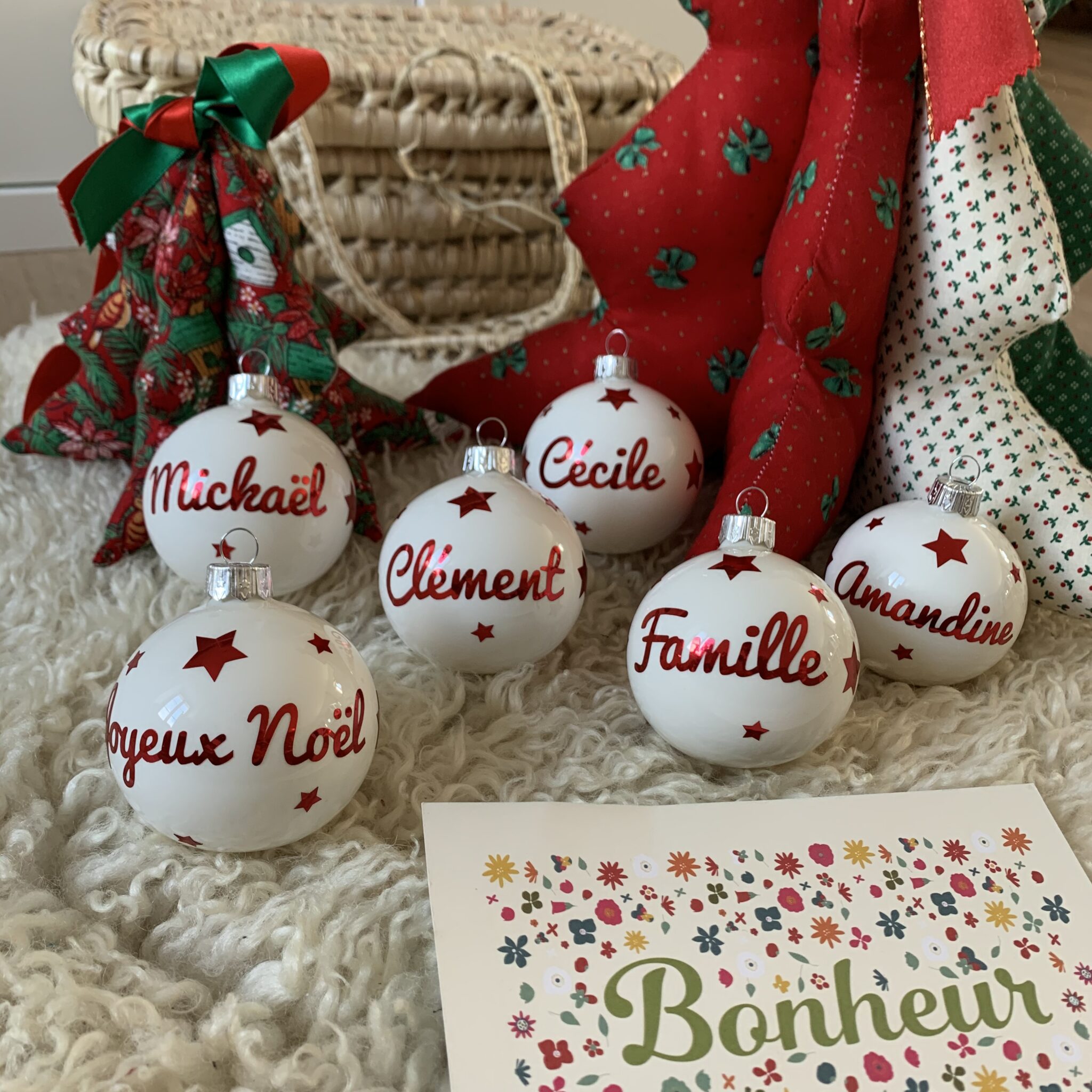 La petite boule de Noël (6 cm)