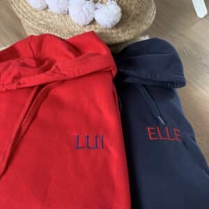 Le sweat à capuche adulte